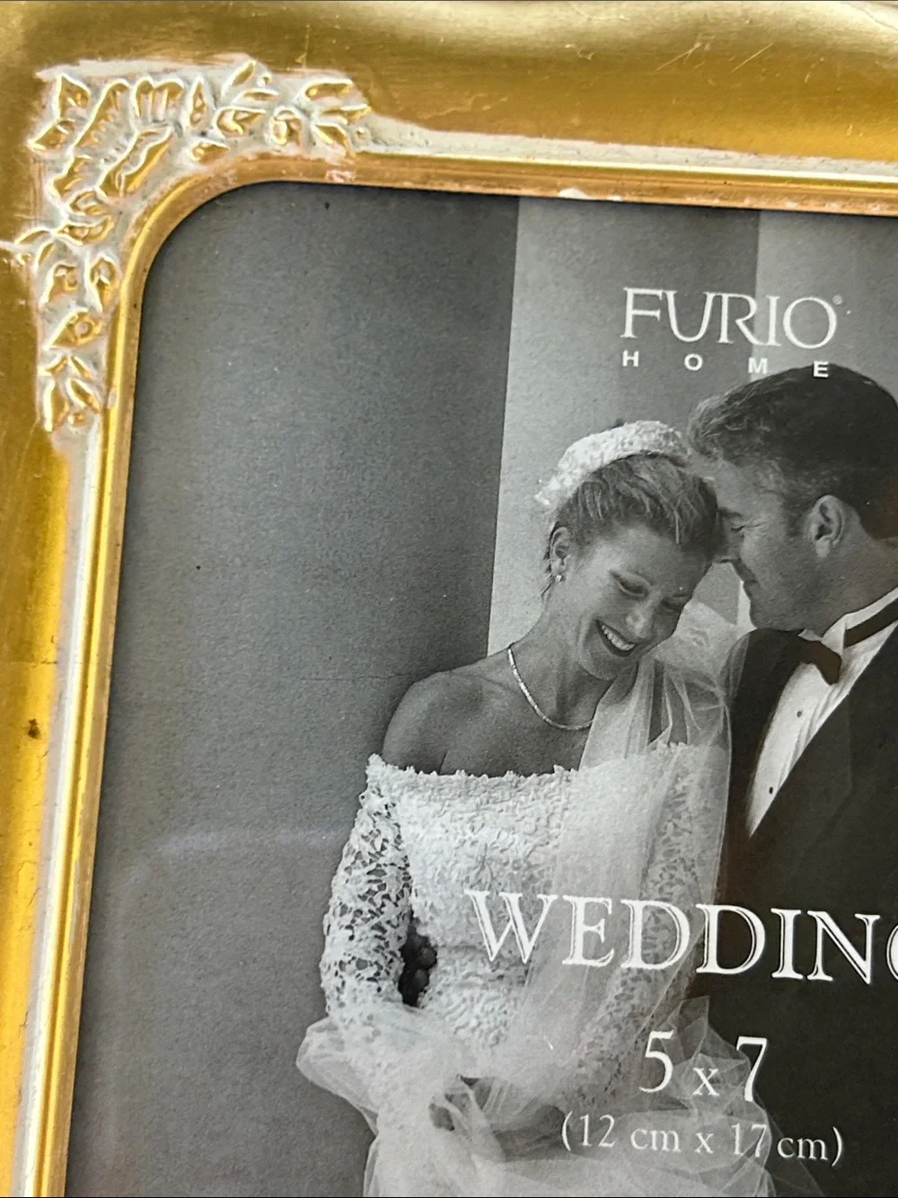 Vintage 2001 Furo HomeGold Ornate 5x7 Picture Frame